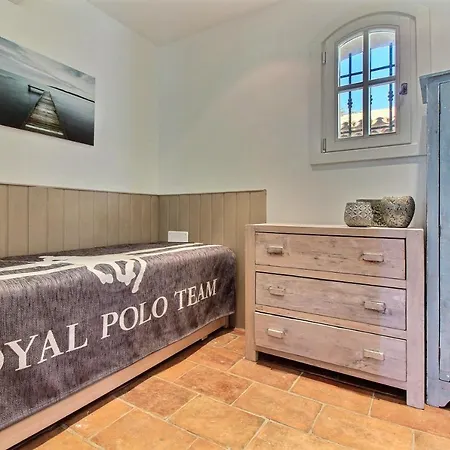 Villa Sainte-maxime Sleeps 11 Pool Air Con *