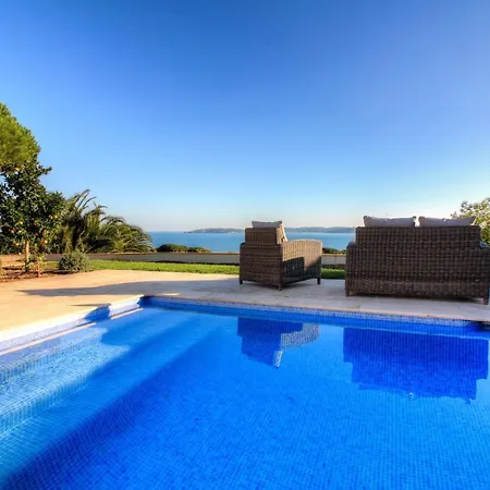 Sainte-maxime Sleeps 11 Pool Air Con *