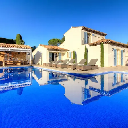 Sainte-maxime Sleeps 11 Pool Air Con Villa Sainte-Maxime